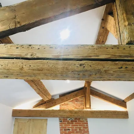 Aux Tourelles 1888 - Tres Proche Lyon Bed & Breakfast