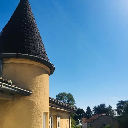De Charme Très Proche Lyon Bed & Breakfast